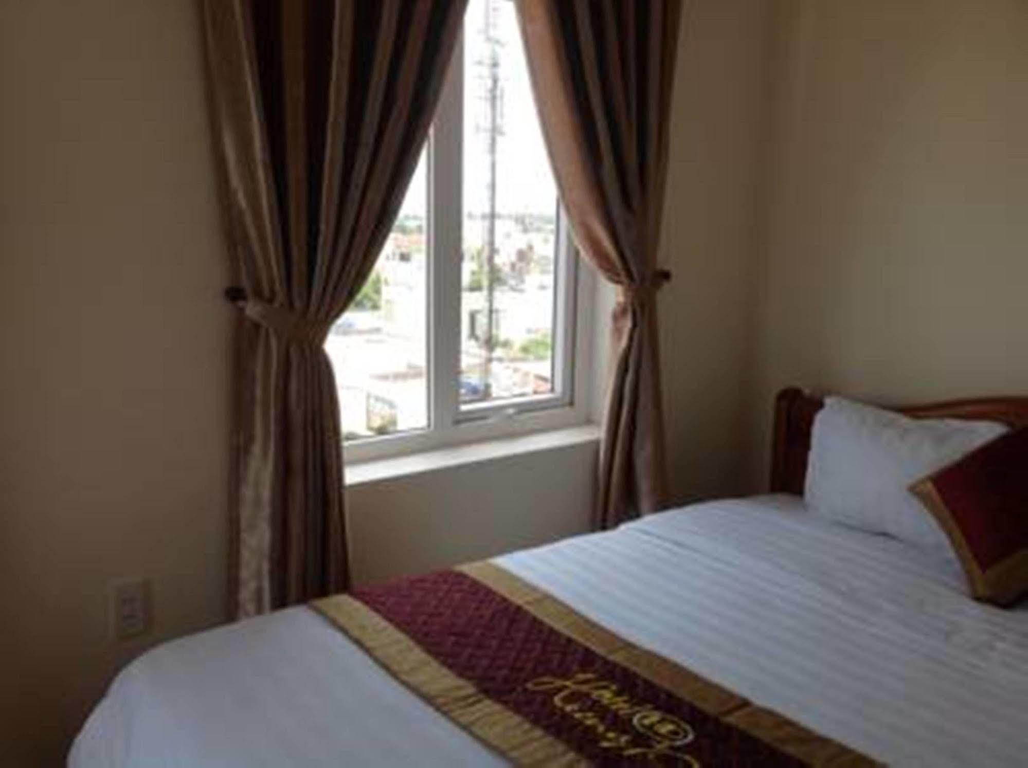 Hung Phat Hotel Da Nang Esterno foto